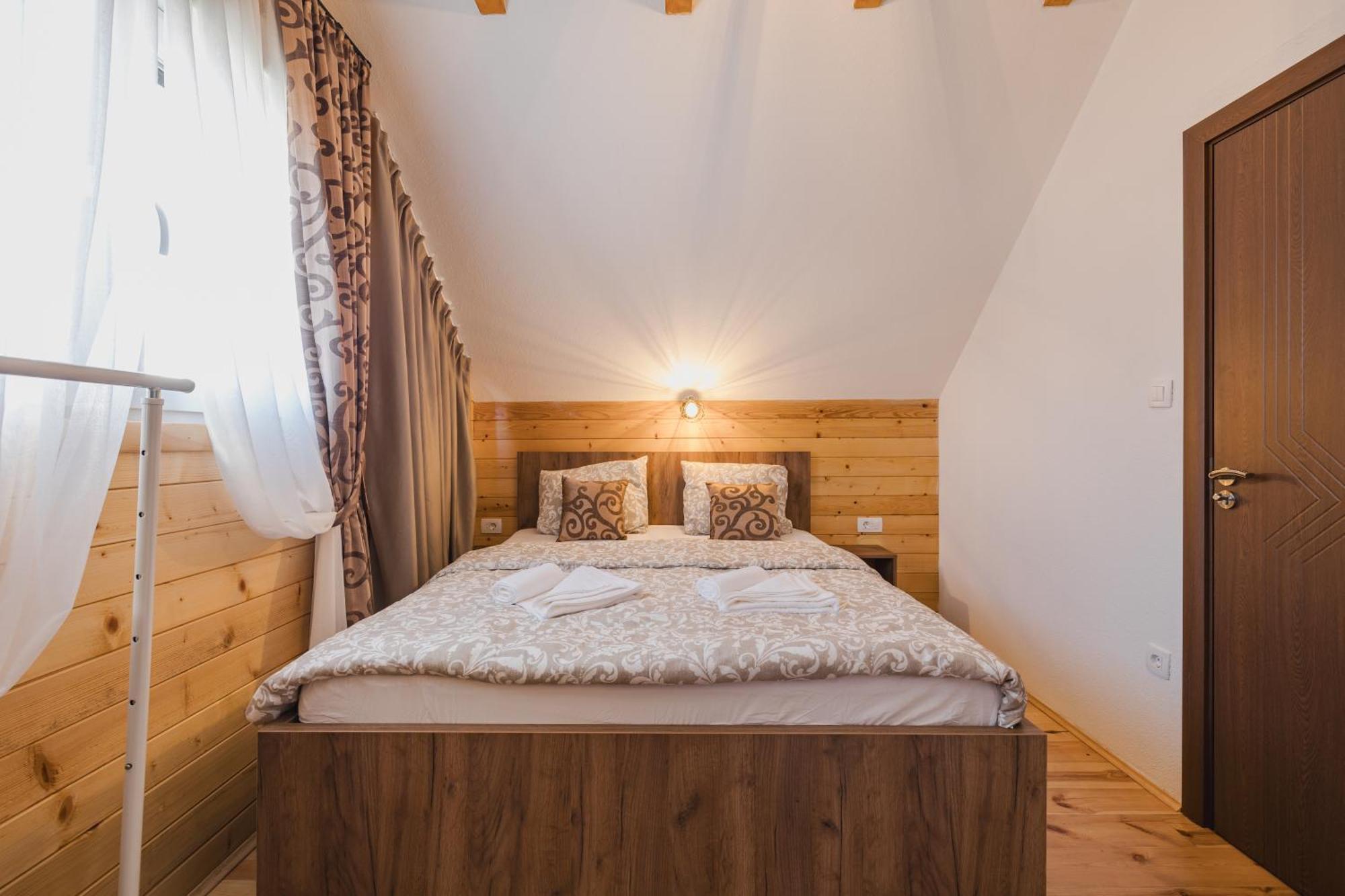 Mountain House Ivanovic Moticki Gaj Exterior photo